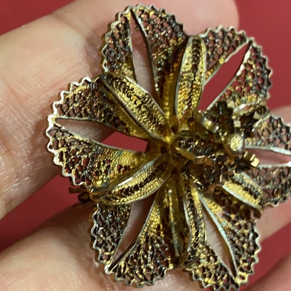 🖤Antique💕 Filigree flower brooch - Picture 6 of 9